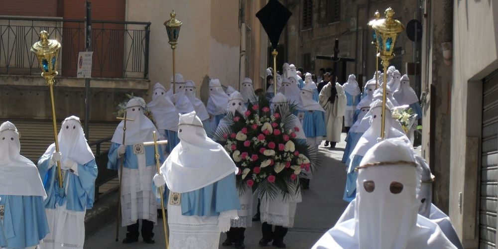 La tradizione spagnola rivive nella Pasqua di Enna